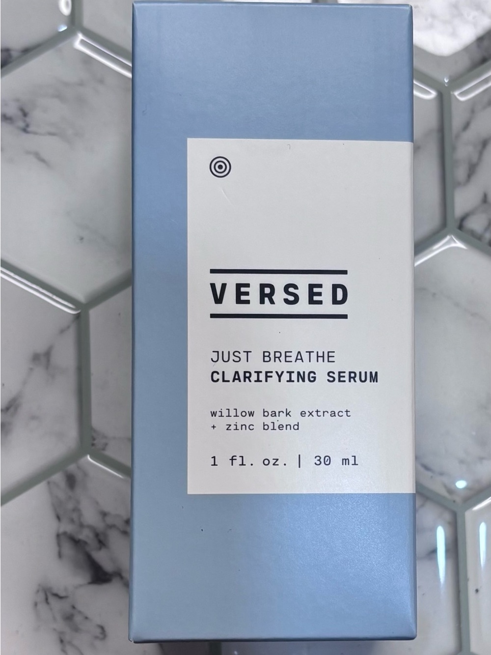 Versed Just Breathe Clarifying Serum - Light Blue